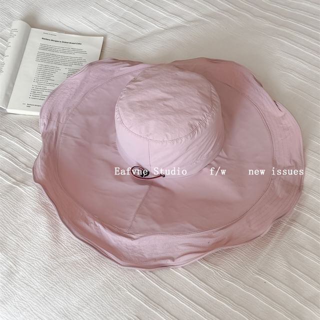Bucket Hiking Ruffle Plain Hat