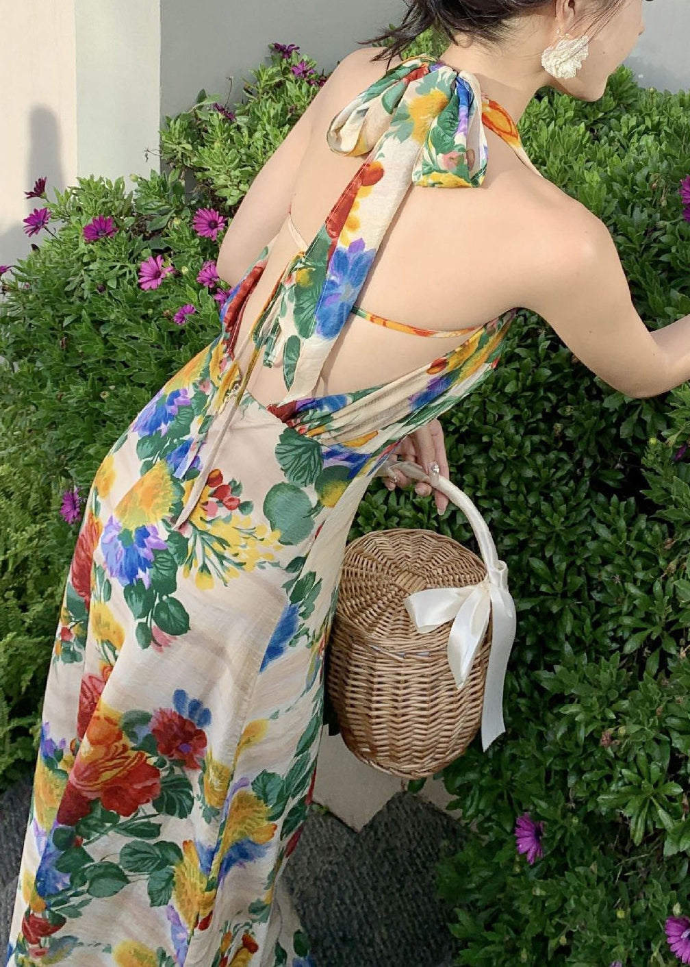 Französisches Slim Fit Neckholder-Kleid mit Schnürung und Print, rückenfrei, TT1013