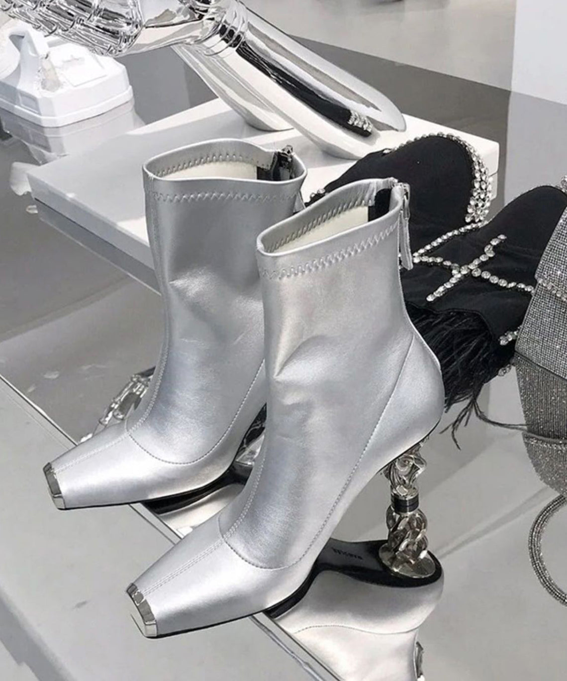 2024 New Versatile Silver Zipper Metal Heterotypic High Heel Boots OI067