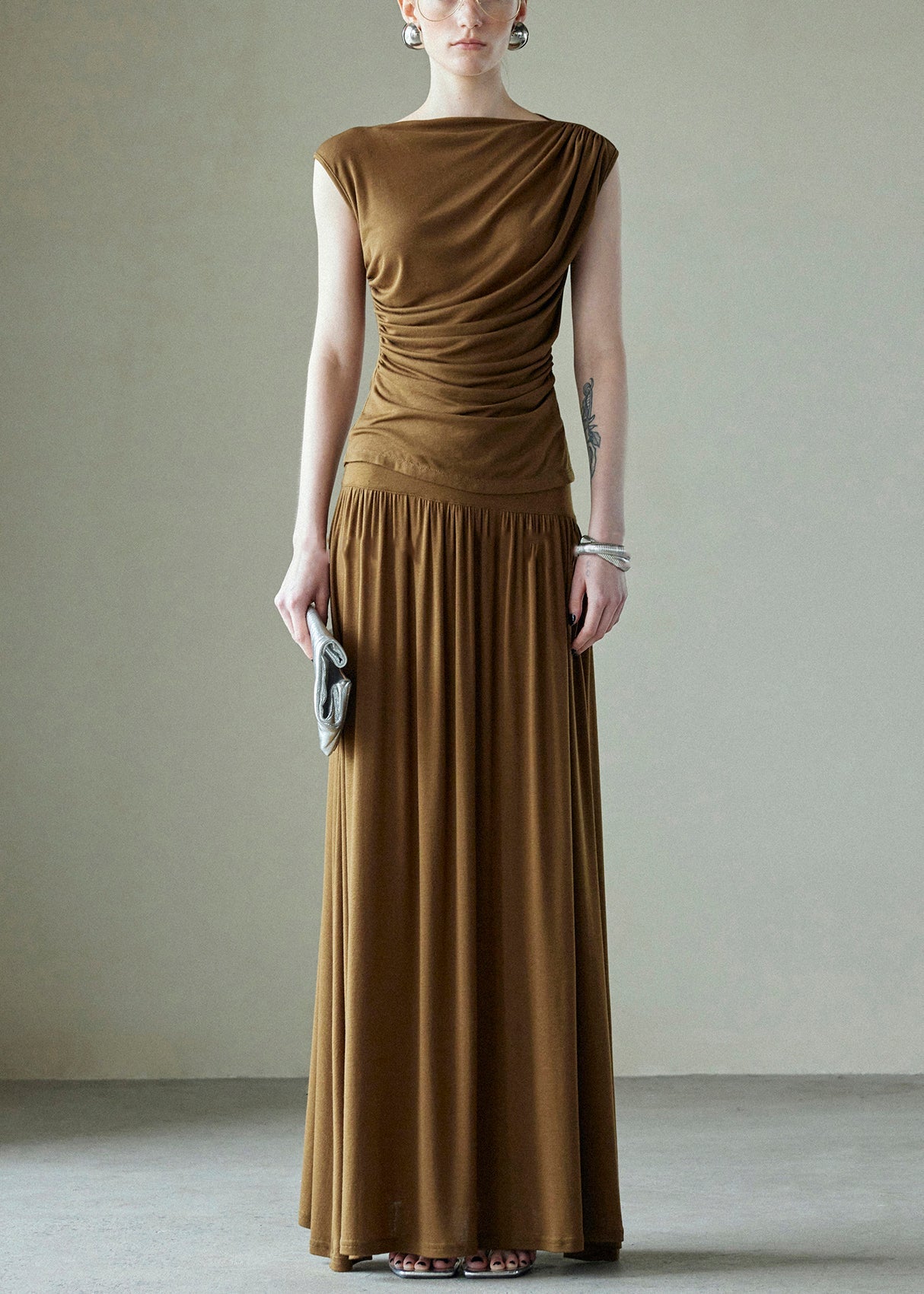 Original Design Two Simple Pieces Set Cotton Wrinkled Brown