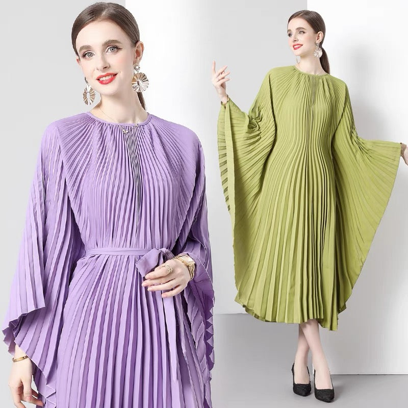 Elegant Round Neck Green Batwing Sleeve Lace-up Pleated Dress AZ1007