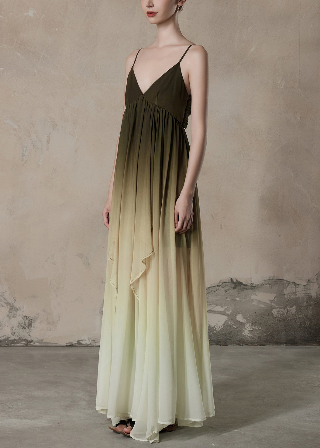 V Long Wrinkled Sleeveless Neck Chic Color Gradient Dress Chiffon