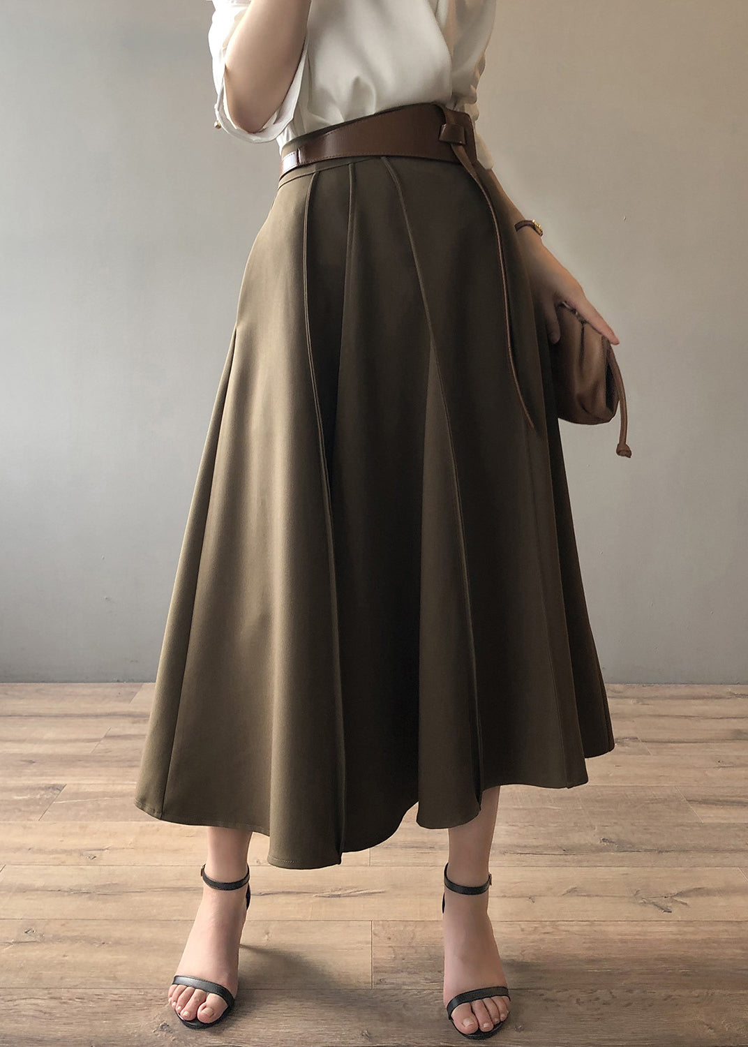 French Khaki High Waist Wrinkled Exra Large Hem Skirts Autumn WD024