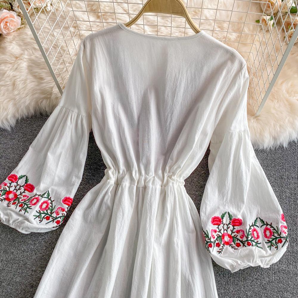 Retro White V-neck Lacing Embroidery Tassel Hem Long Puff Sleeve Dress