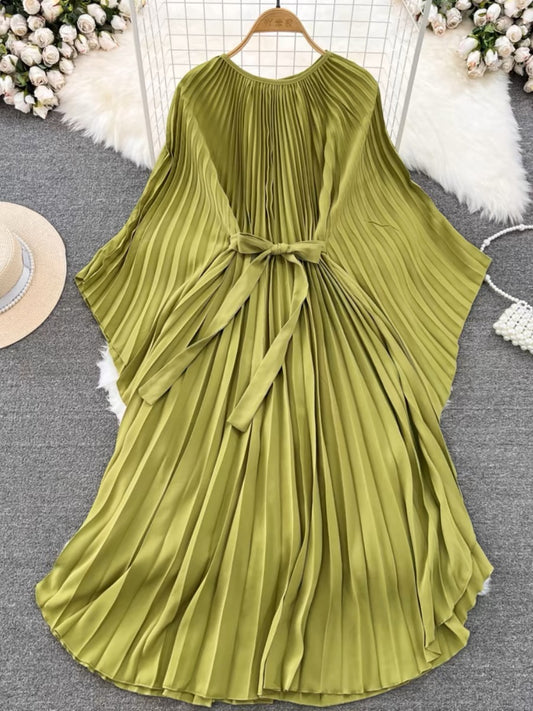 Elegant Round Neck Green Batwing Sleeve Lace-up Pleated Dress AZ1007