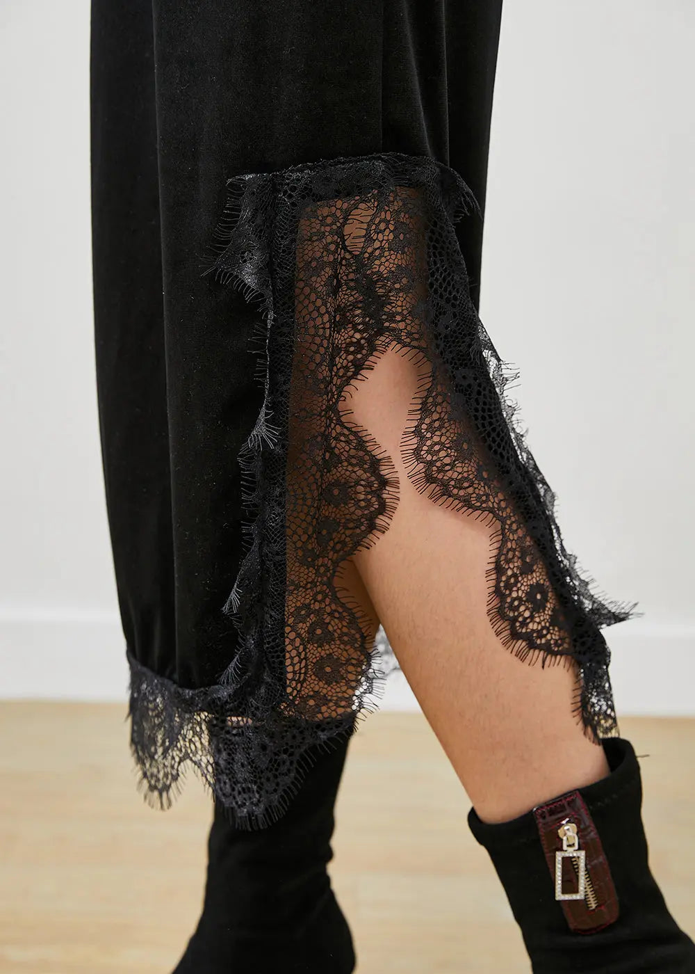 Beautiful Black Lace Patchwork Side Open Silk Velour Skirts Fall Ada Fashion