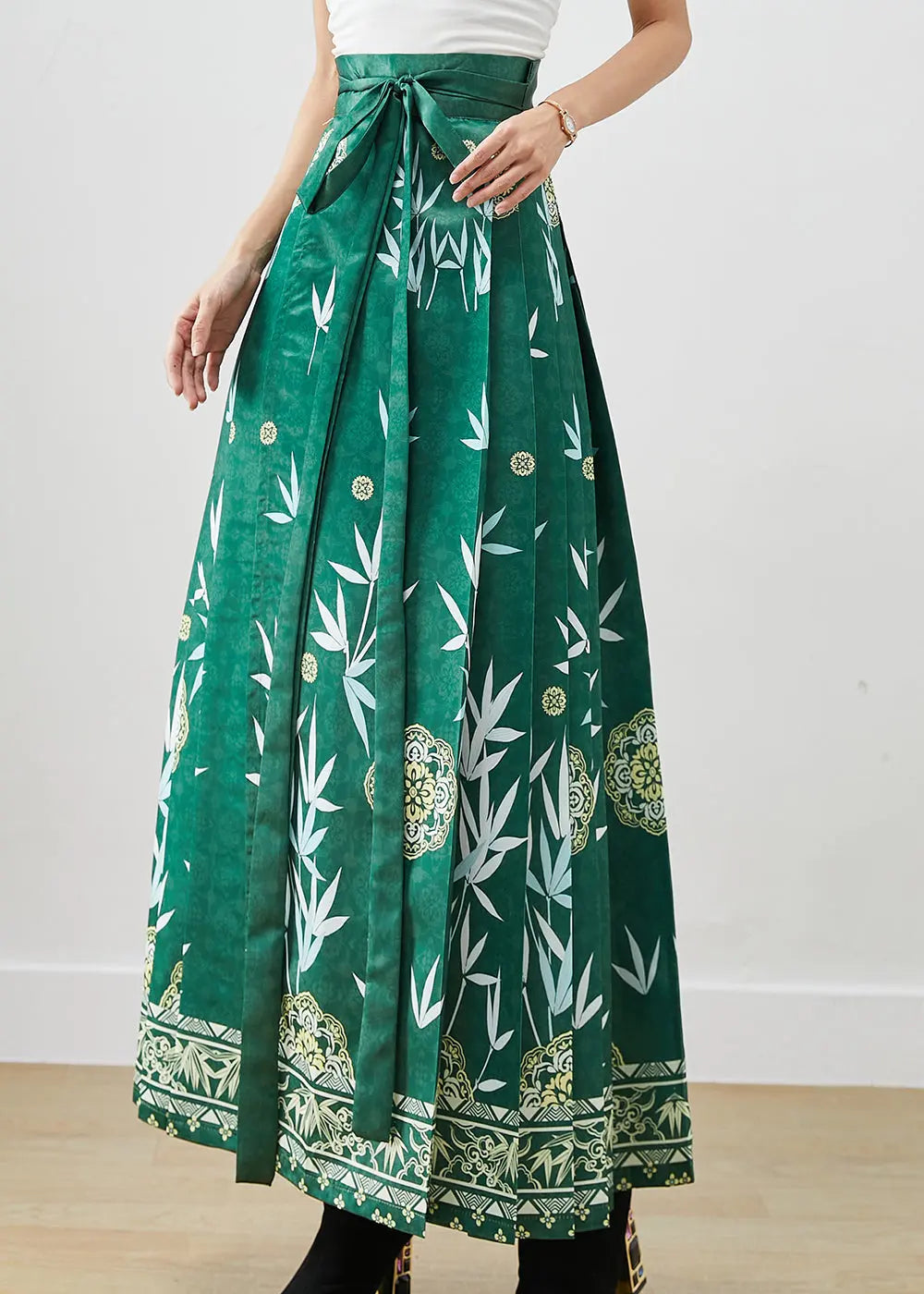 Beautiful Green Bamboo Leaf Print Exra Large Hem Silk Pleated Skirts Fall Ada Fashion