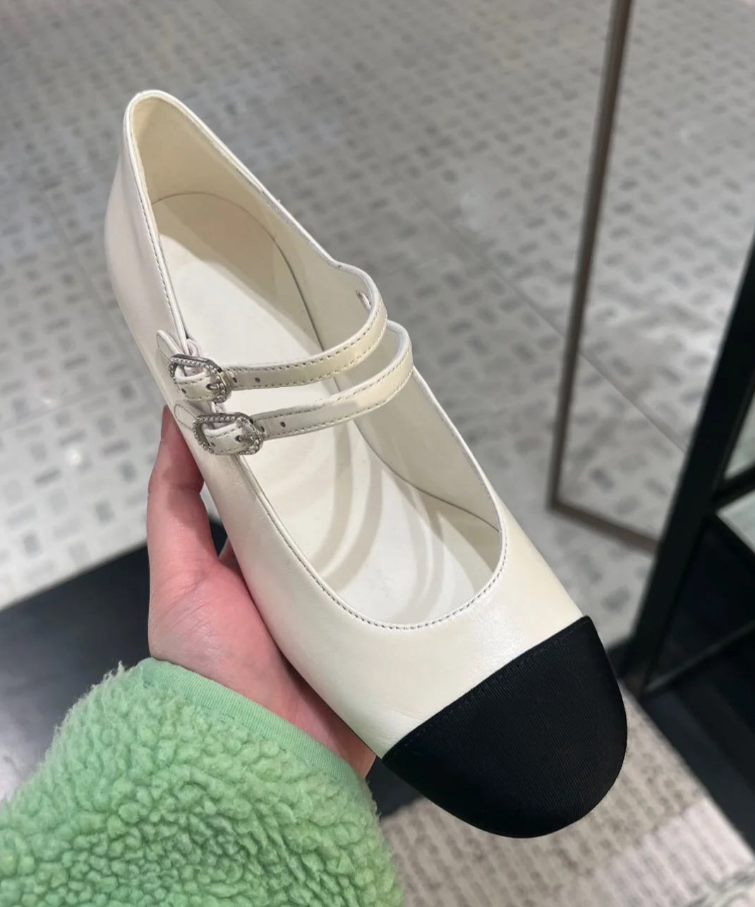 Strap Flat Black Shoes Leather Cowhide Splicing Feet Buckle