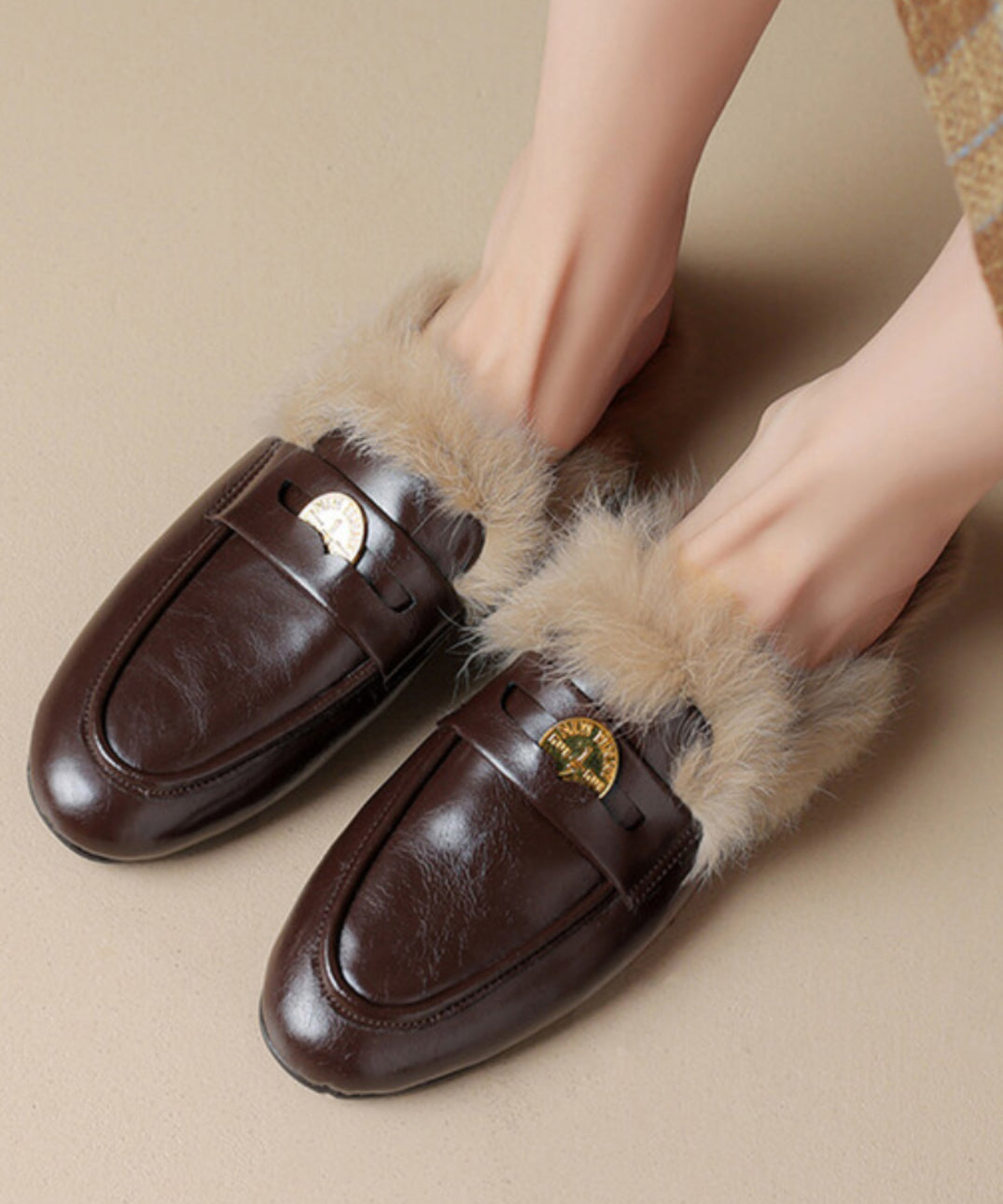 Brown Cowhide Leather Fuzzy Wool Lined Splicing Loafers Slippers OM018