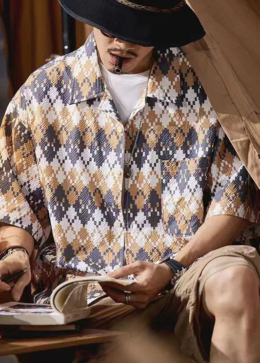 Lässiges Herrenhemd aus Baumwolle mit Peter-Pan-Kragen und kurzen Ärmeln HG025