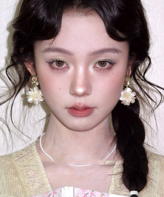 Gold Chic Drop Alloy Copper Resin Floral Earrings