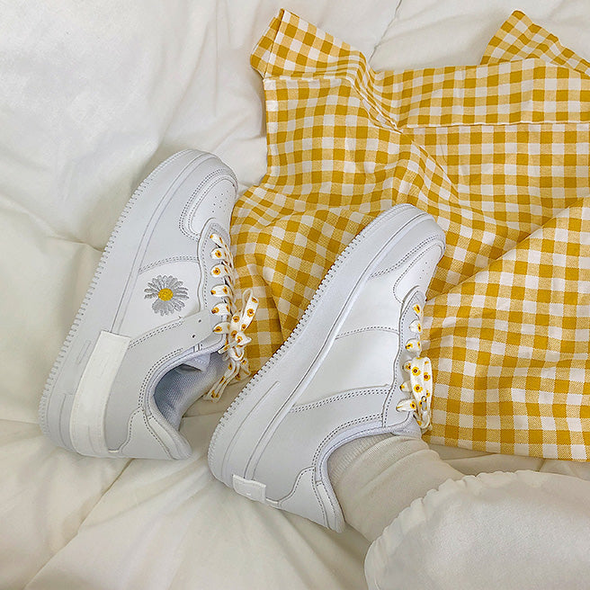 Daisy Sneakers