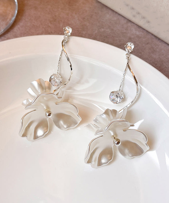 Resin Floral White Elegant Alloy Earrings Copper Drop