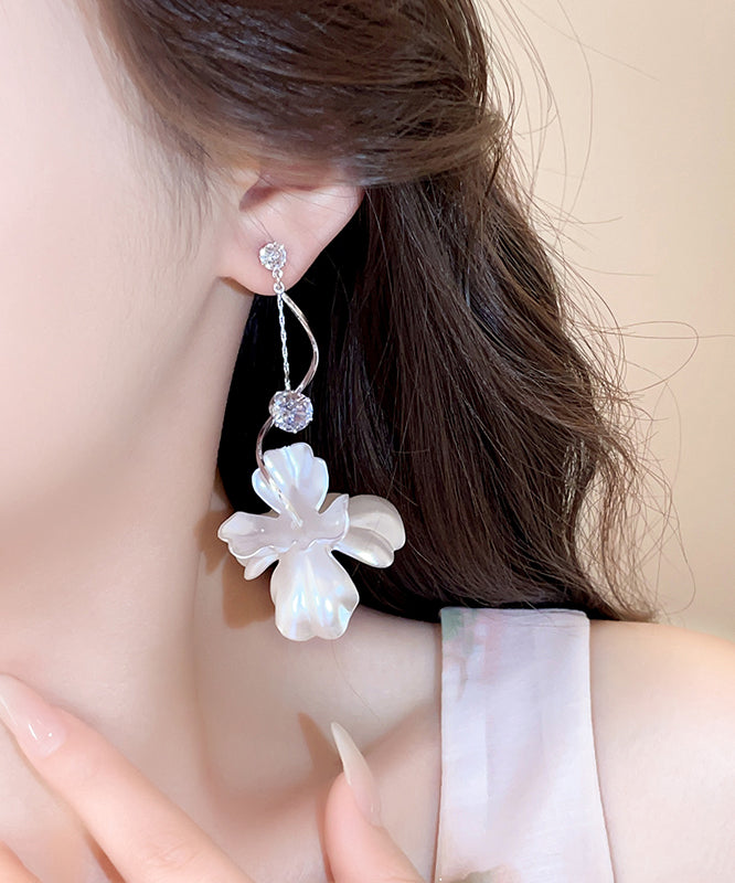 Resin Floral White Elegant Alloy Earrings Copper Drop