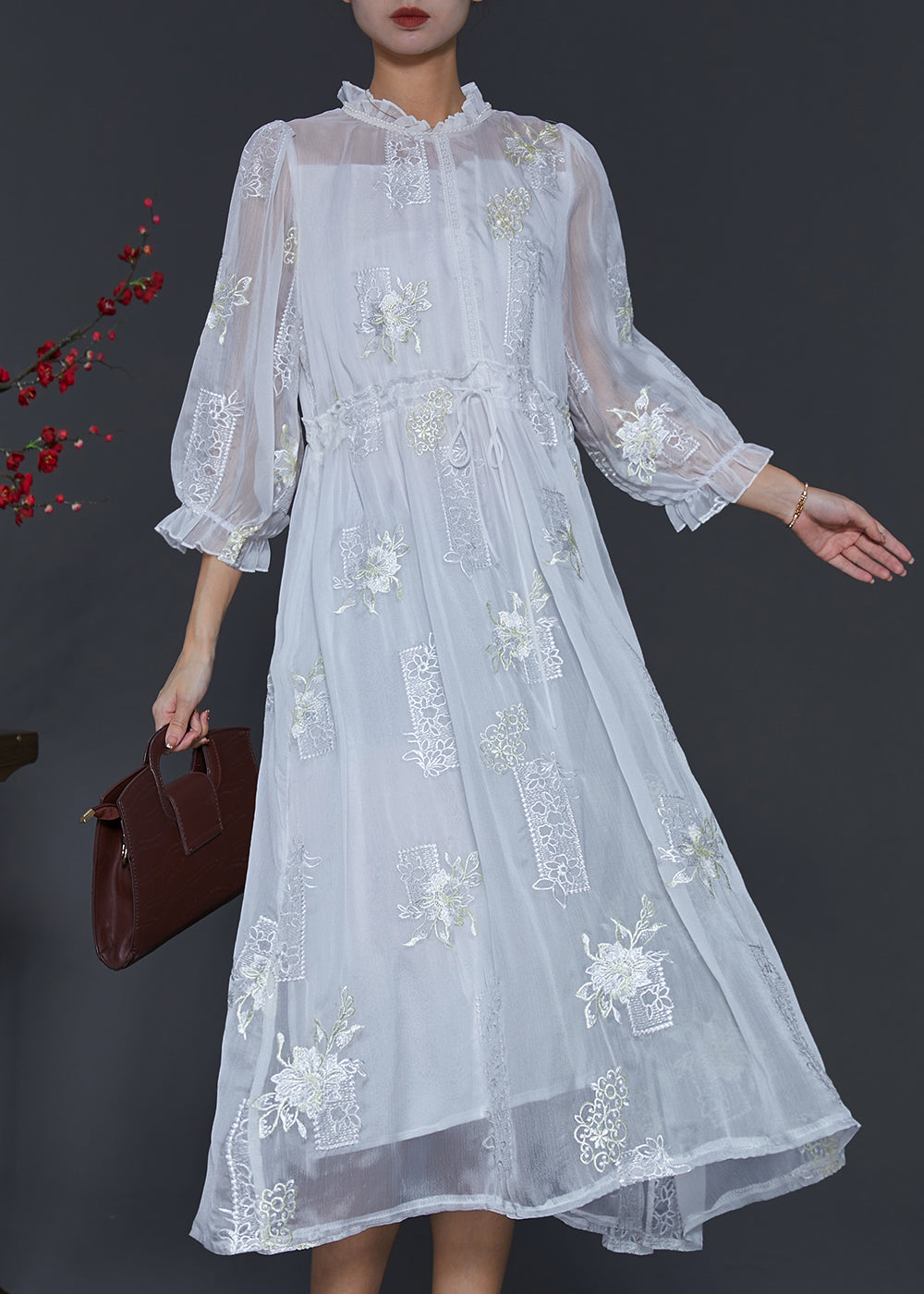 Fashion White Embroidered Silk Cinched Dresses Summer SD1045