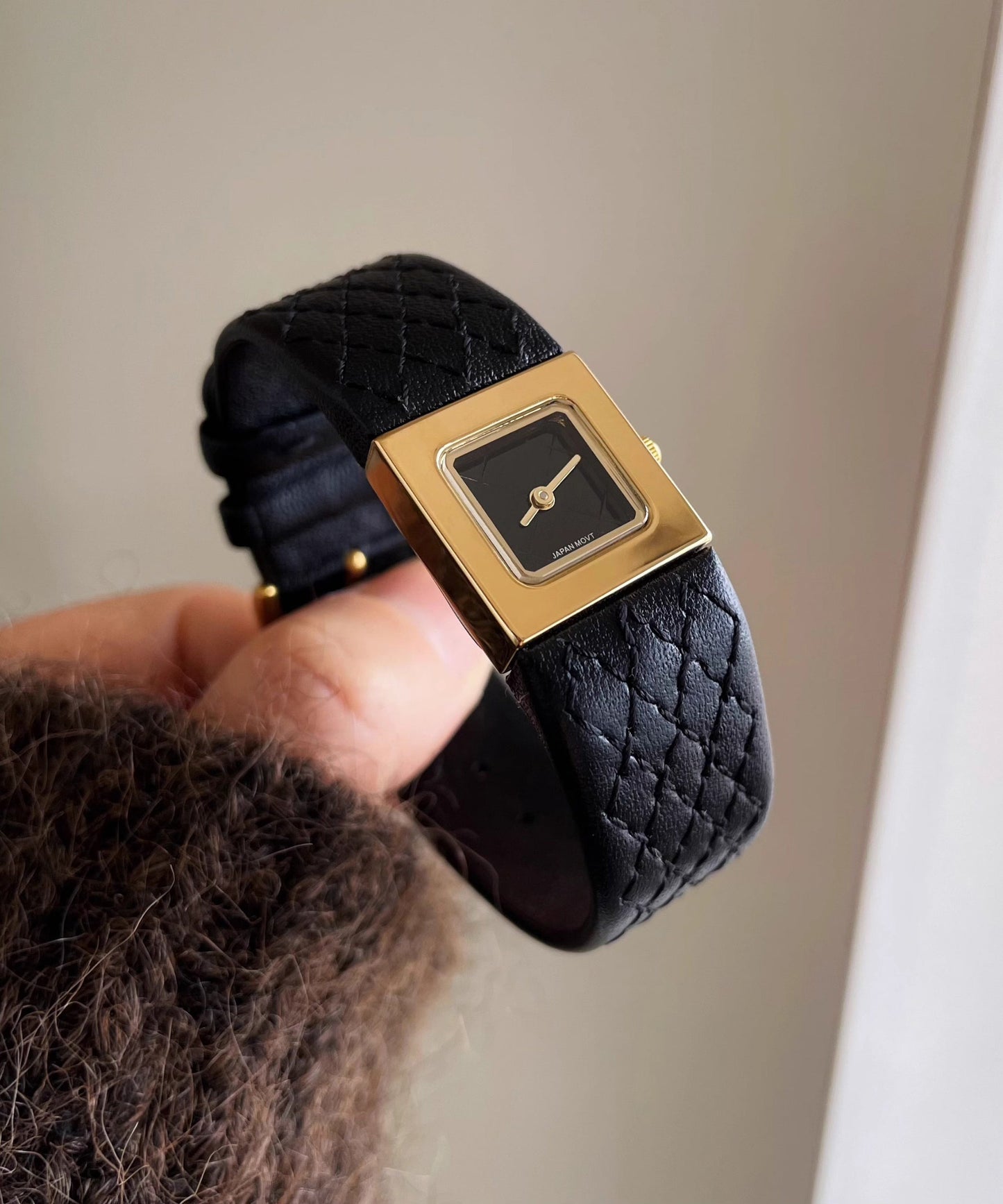 Quartz Gold Movement Waterproof Fine Leather Watches