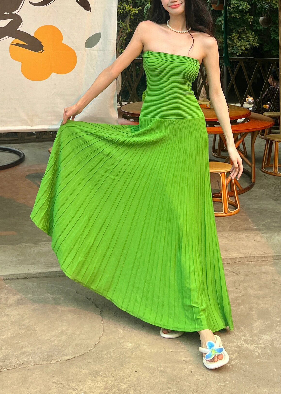 Holiday Style Green Strapless Ice Silk Waist Cinching Dress Summer EE1015