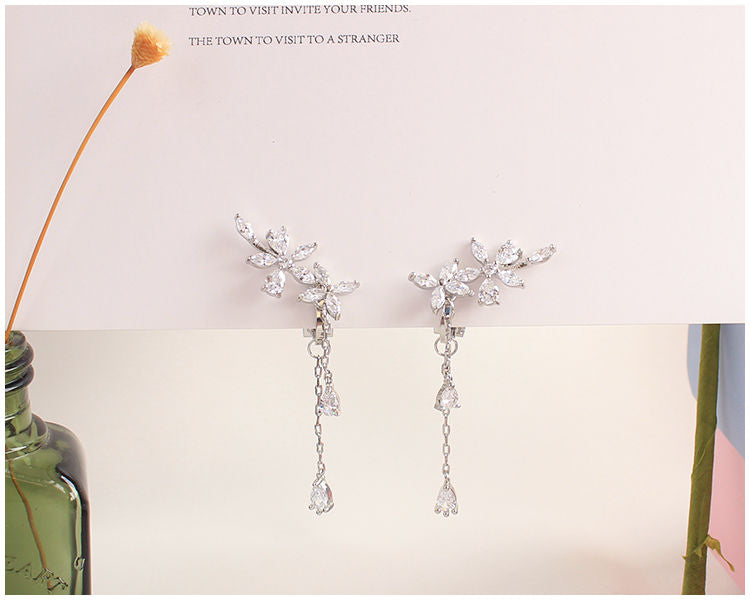 Rhinestone Clip-On Stud Floral / Earrings