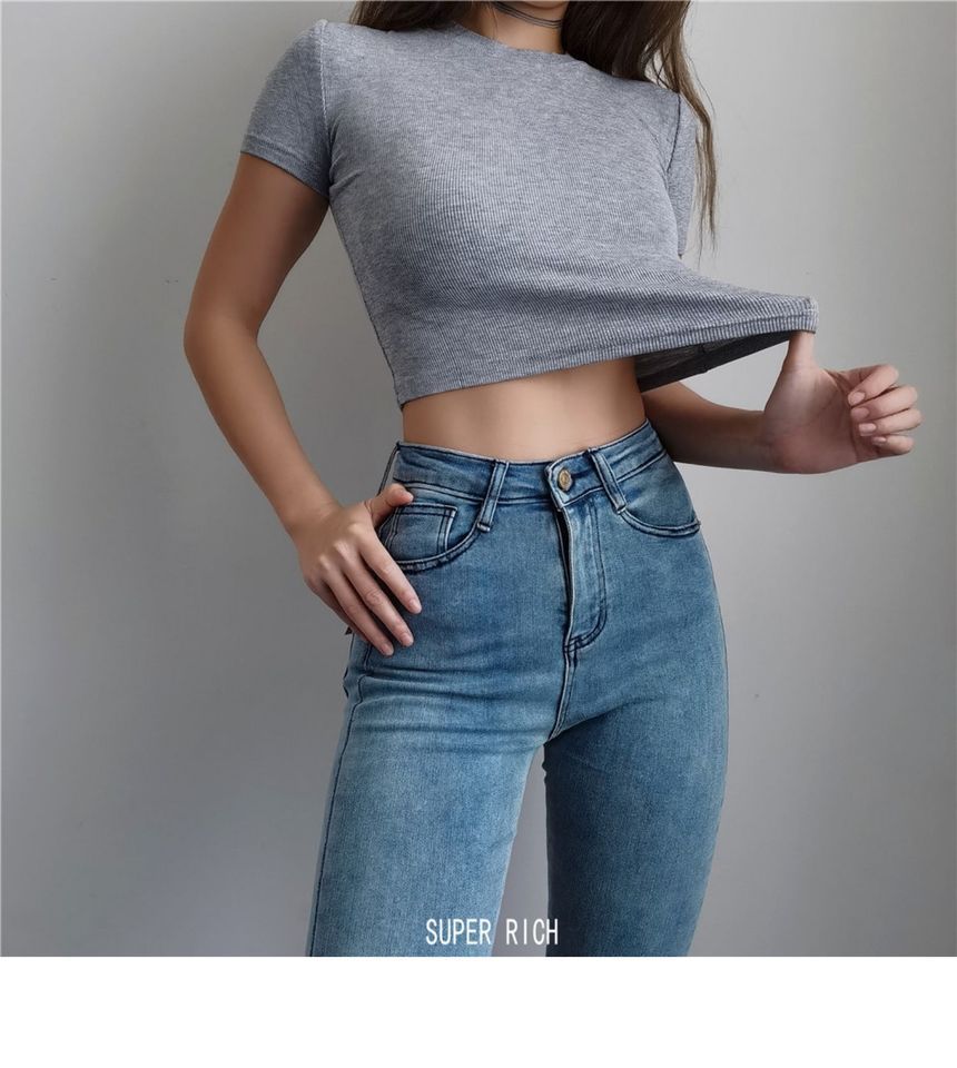 Top Cropped Plain Short-Sleeve
