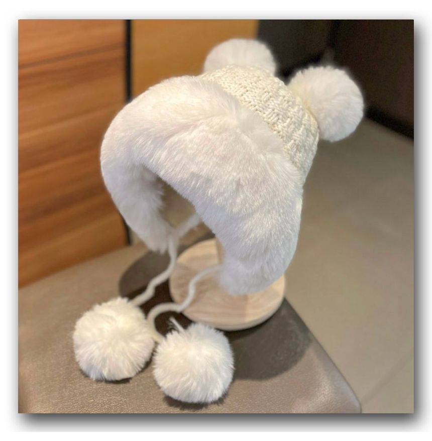 Fluffy Panel Beanie Pom