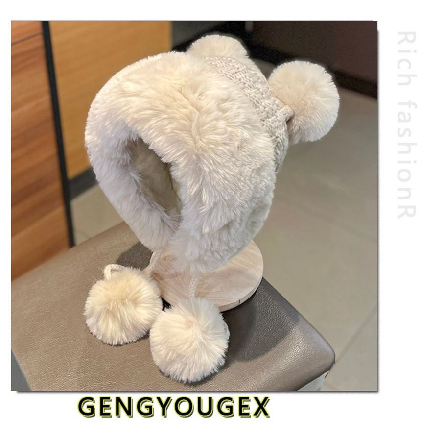 Fluffy Panel Beanie Pom