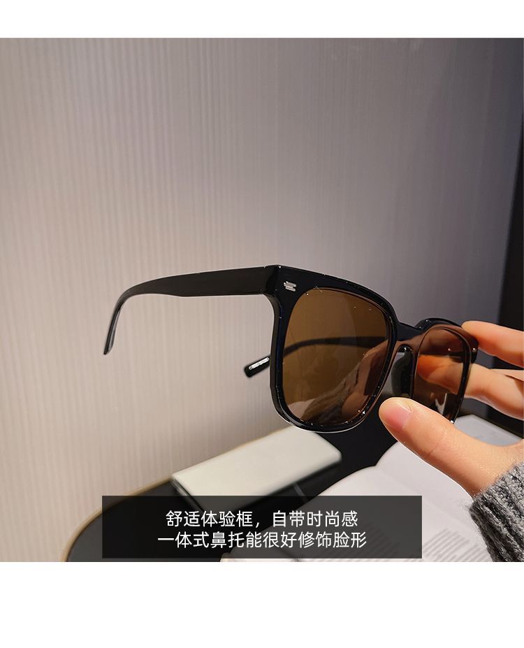 Sunglasses Square Resin