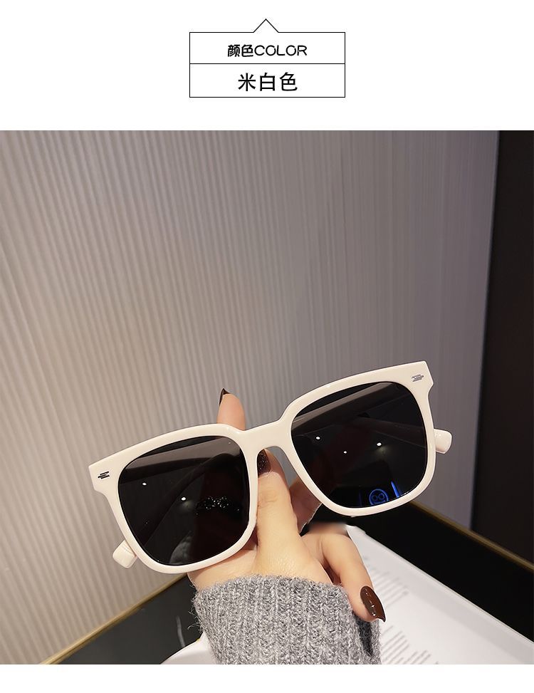 Sunglasses Square Resin