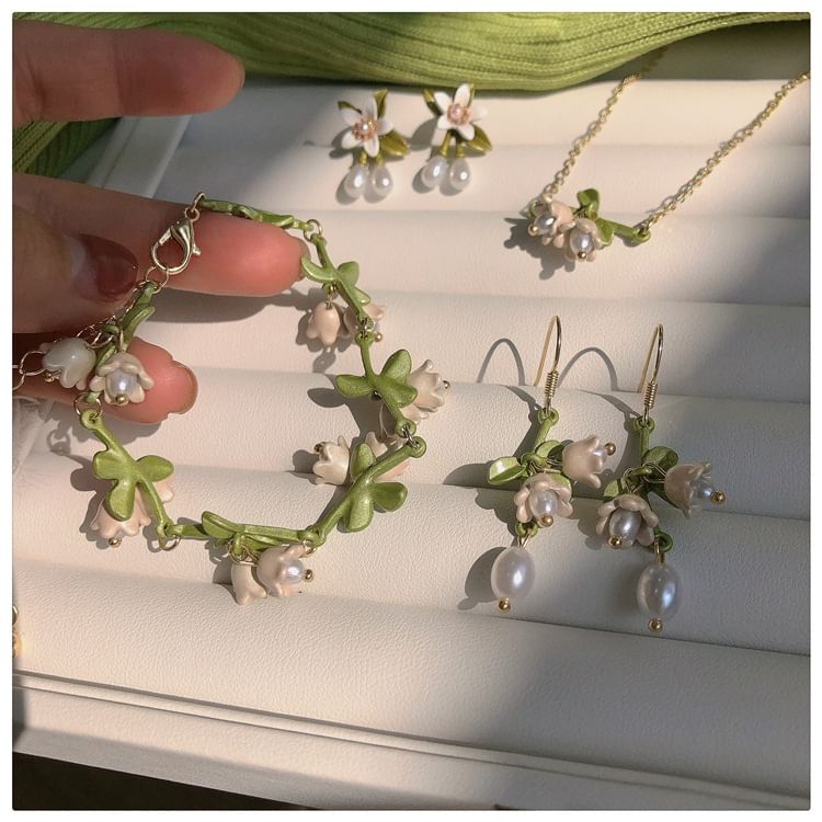 Faux Earring Necklace / Bracelet Hook Flower Pearl Stud