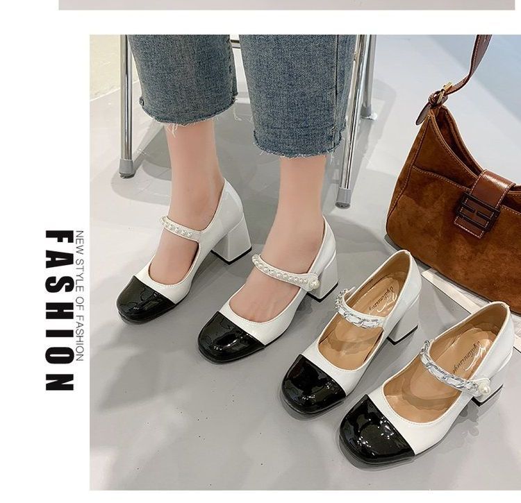 Escarpins Mary Jane à talon épais et bout rapporté avec fausses perles