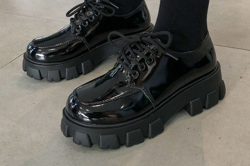 Lace-Up Platform Shoes Patent