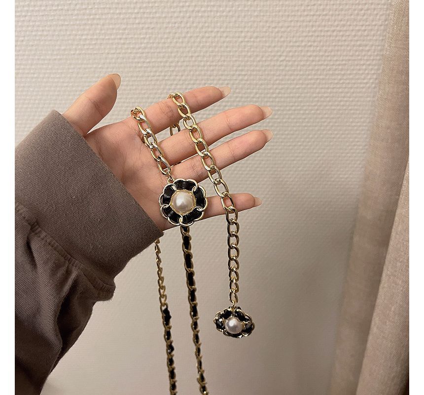 Pearl Belt Faux Floral Chain