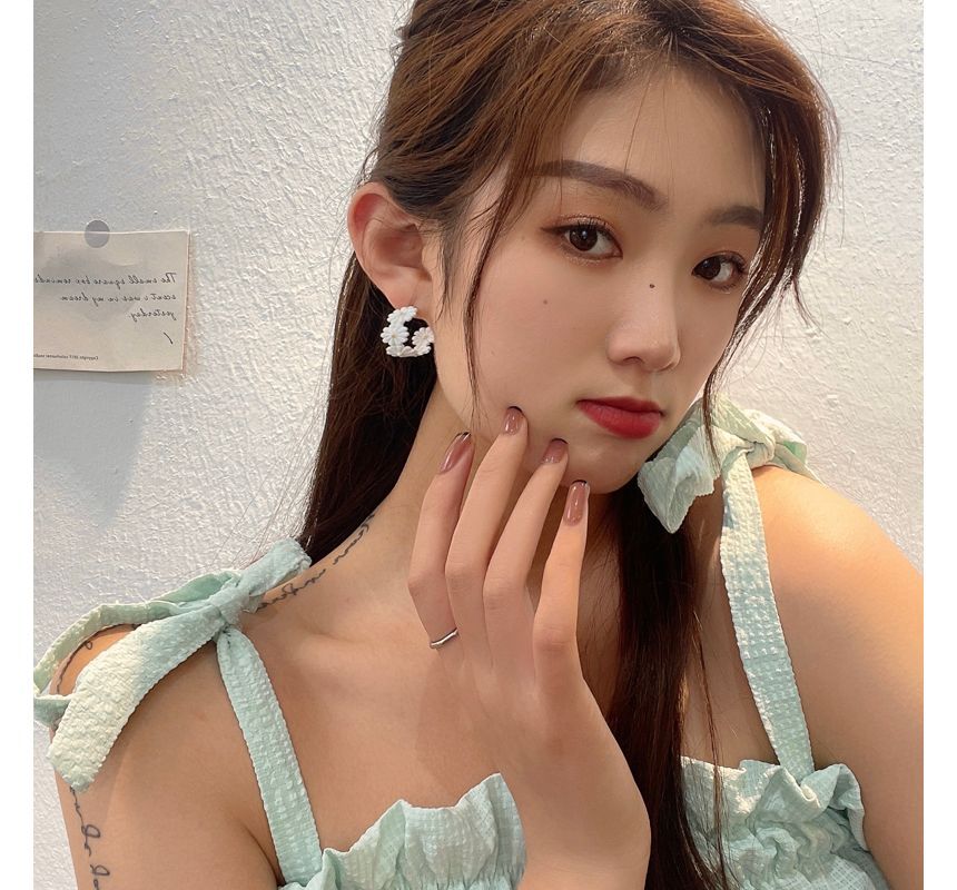 Hoop Flower Open Earring