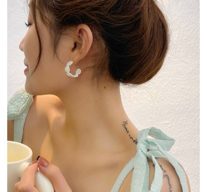 Hoop Flower Open Earring