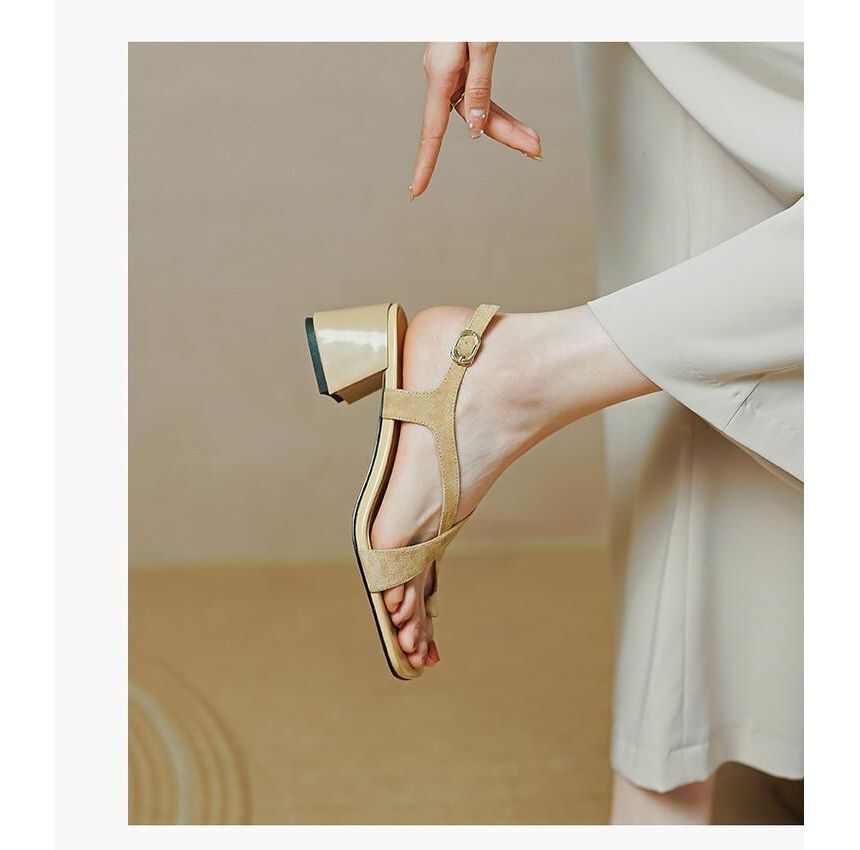 Square-Toe Strap Chunky Sandals Heel Cross