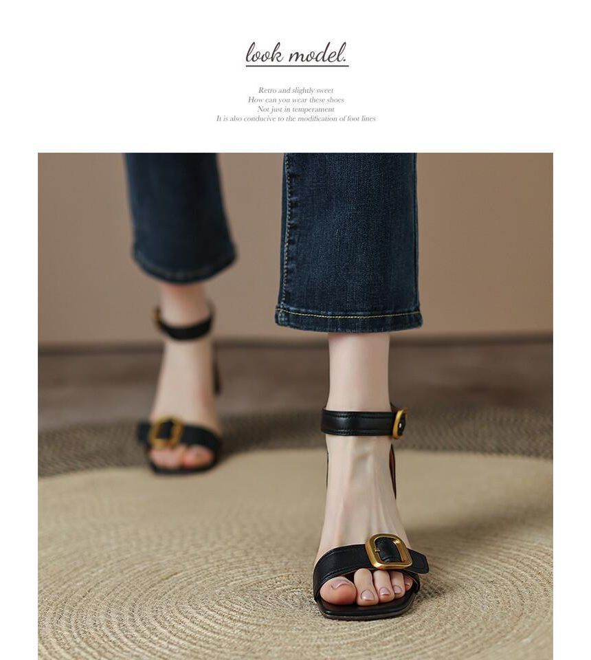 Heel Sandals Buckled Round