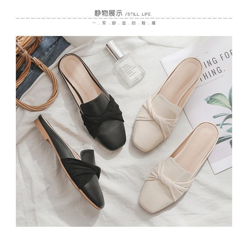 Mules Twisted Loafer Flat