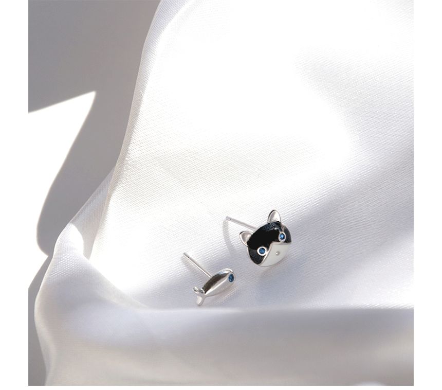 Cat Asymmetrical Earring Stud Fish