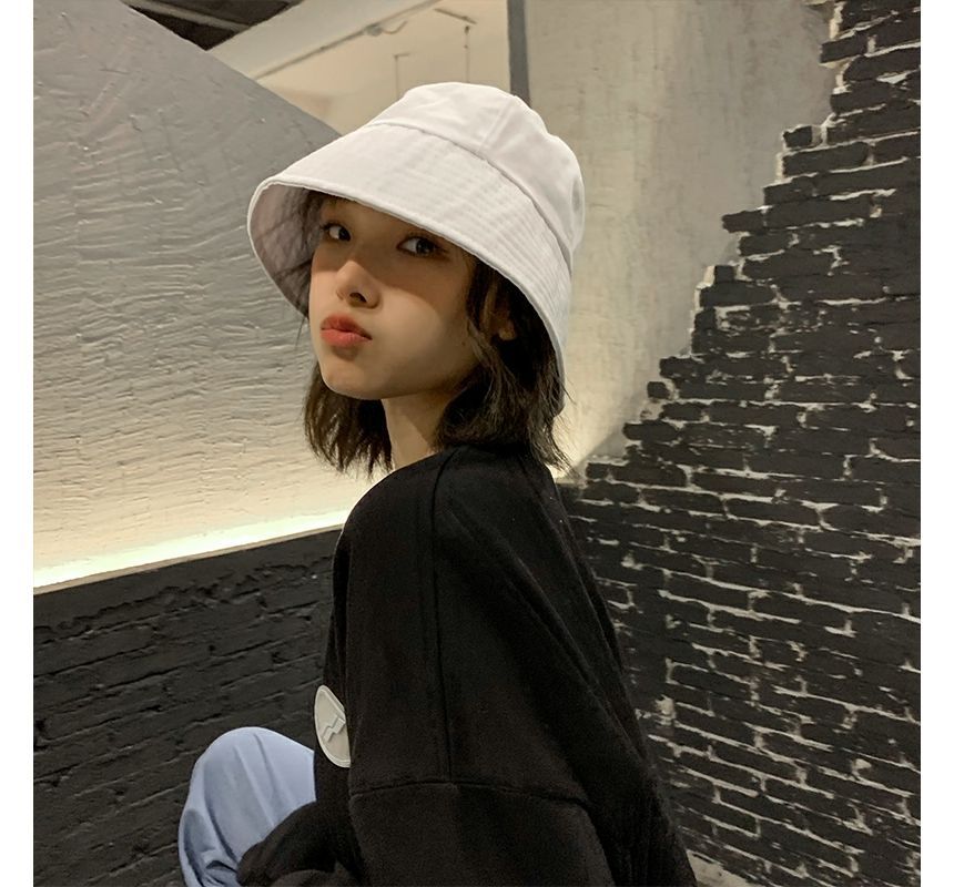 Plain Hat Bucket