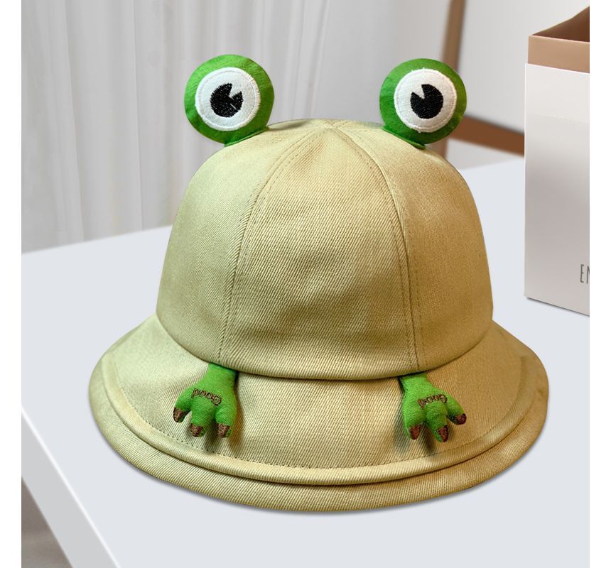 Bucket Hat Detail Frog