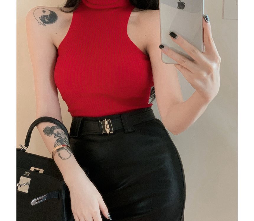 Turtleneck Sleeveless Plain Top