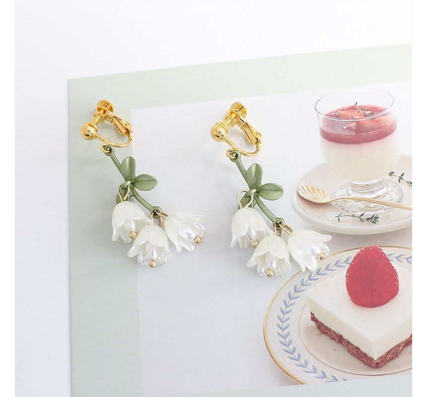 Faux Flower Alloy Fringed Pearl Earring