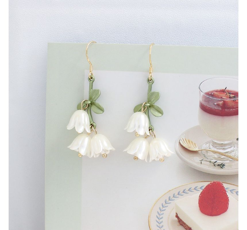 Faux Flower Alloy Fringed Pearl Earring