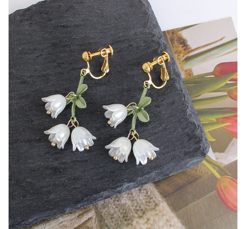 Faux Flower Alloy Fringed Pearl Earring