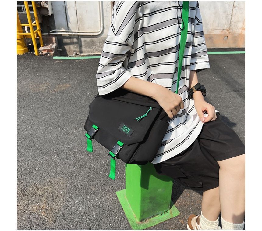 Crossbody Bag Nylon Buckled