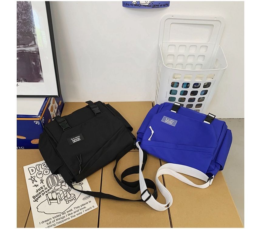 Crossbody Bag Nylon Buckled