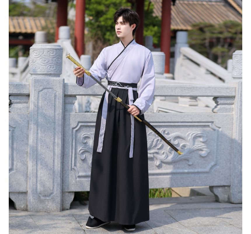 Embroidered Hanfu Costume / Robe / Set
