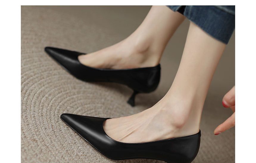 Heel Kitten Pointed Pumps