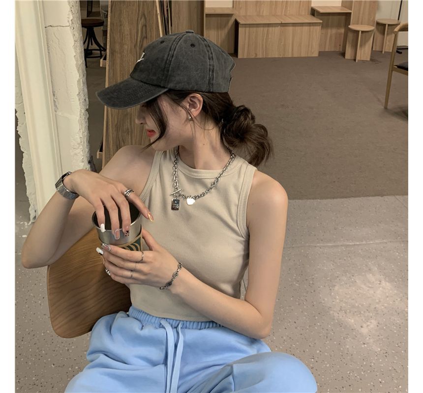 Tank Neck Top Plain Crop Round