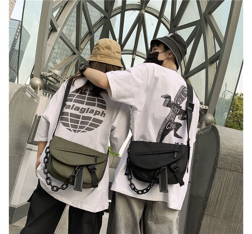 Messenger Bag Chained