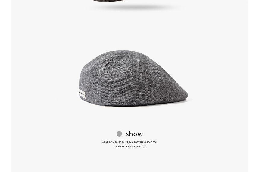 Plain Beret Tag Detail